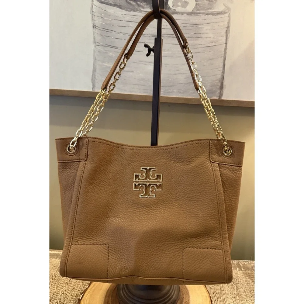 Tory Burch Britten Bark Tan Pebbled Leather Small Slouchy Chain Tote Bag 445$